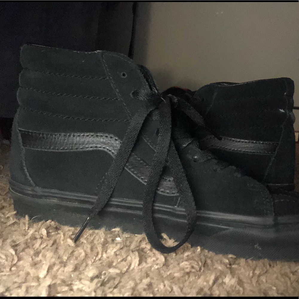 High top black Vans
